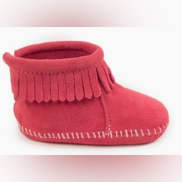 Minnetonka Other - Minnetonka Pink Back Flap Booties